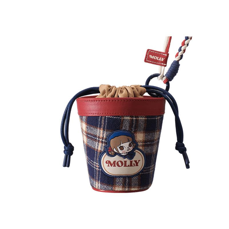 POP MART Molly's Aktywny Zimowy Przewodnik Mini Torebka Merch Pudełka Niespodzianki Pojedyncze Pudełko Niespodzianka/Pełne Pudełko 6 Sztuk PPMT-2512-0030