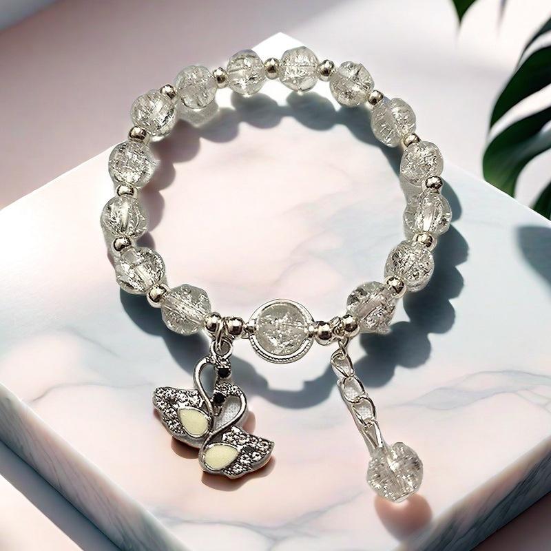Daisy Popcorn Beaded Bracelet: Elegant Women's Hand Jewelry