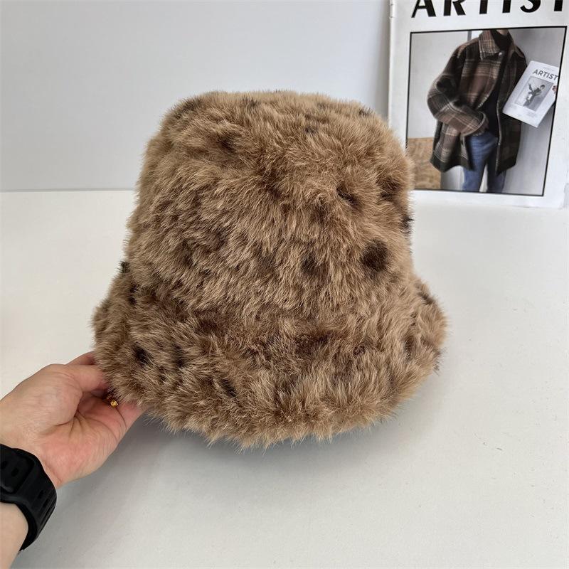 

Leopard print plush fisherman s hat is thick in winter and cold-proof in autumn and winter. New casual versatile washbasin hat M（56-58cm） хаки