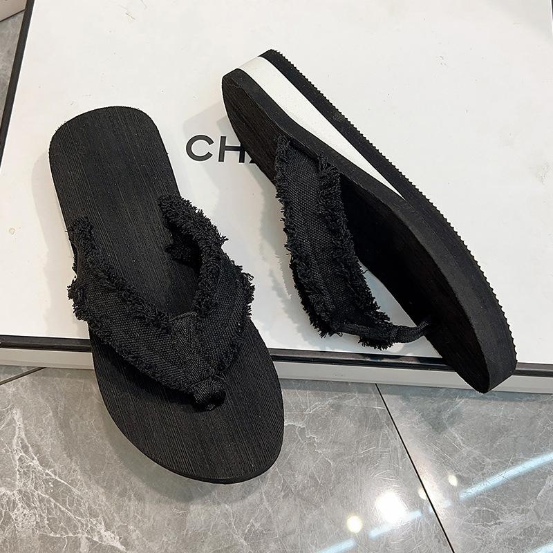 

Тапочки женские летние повседневные верхняя одежда танкетка толстая подошва однотонные парусиновые необработанный край пляжная обувь приморские сандалии шлепанцы 41 чёрный