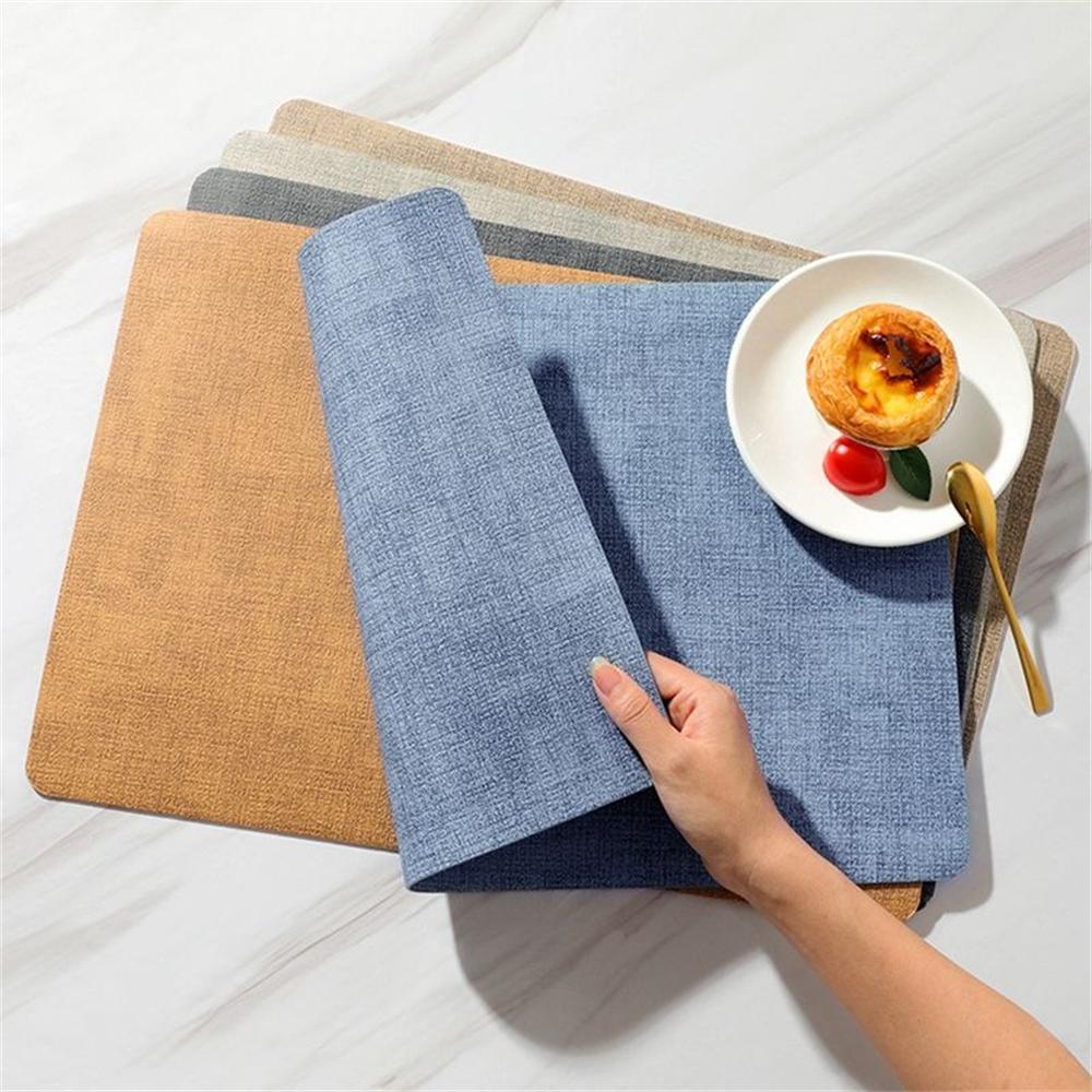 4-piece faux leather placemats that can be wiped, heat-resistant, waterproof, washable, PU placemats that are easy to clean and