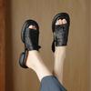 Niche open-toed cool slippers for women to wear summer comfortable and lightweight muffin-bottom beach shoes