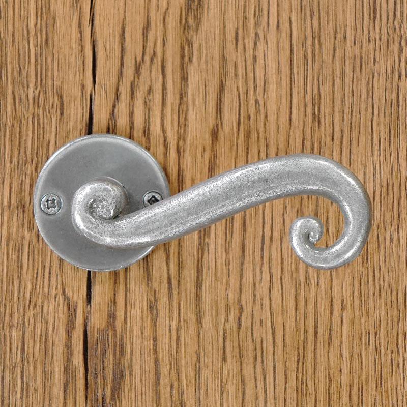 MALTA Handle with STEEL Rosette