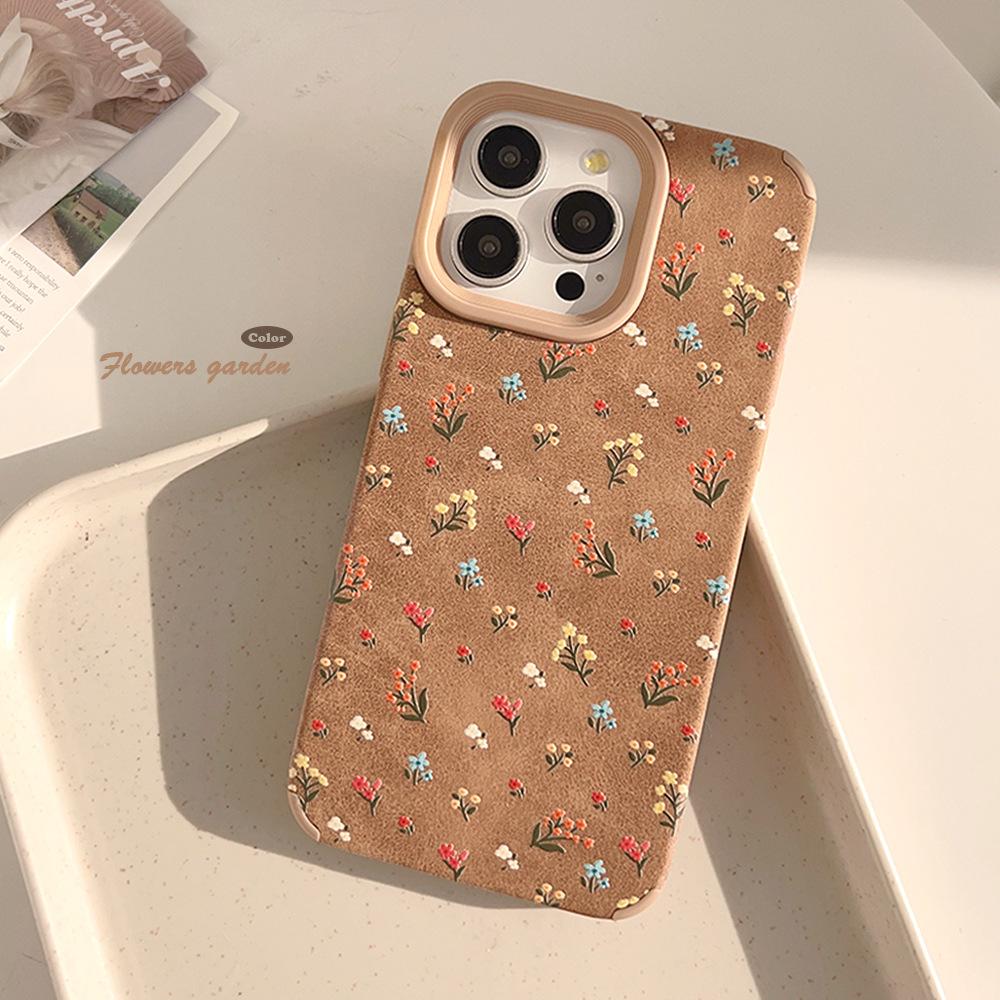Autumn and Winter Ins Brown Gentle Small Florals Suitable for Apple 16promax Mobile Phone Case Iphone13 New 15pro