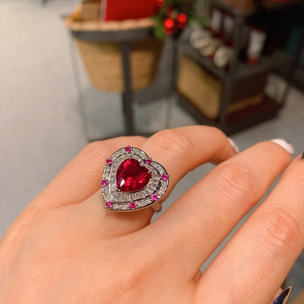 Jewelry Ring Simulation Susceptible Ring Refers To The Heroine Stone 10 * 10