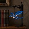 Fantasy-Thema Geschenk Magischer Fliegender Drache Bücherregal Lampe, Warmes Hängendes Nachtlicht, Schreibtisch Wandornament Leseecke Dekor, Einzigartig für Liebhaber