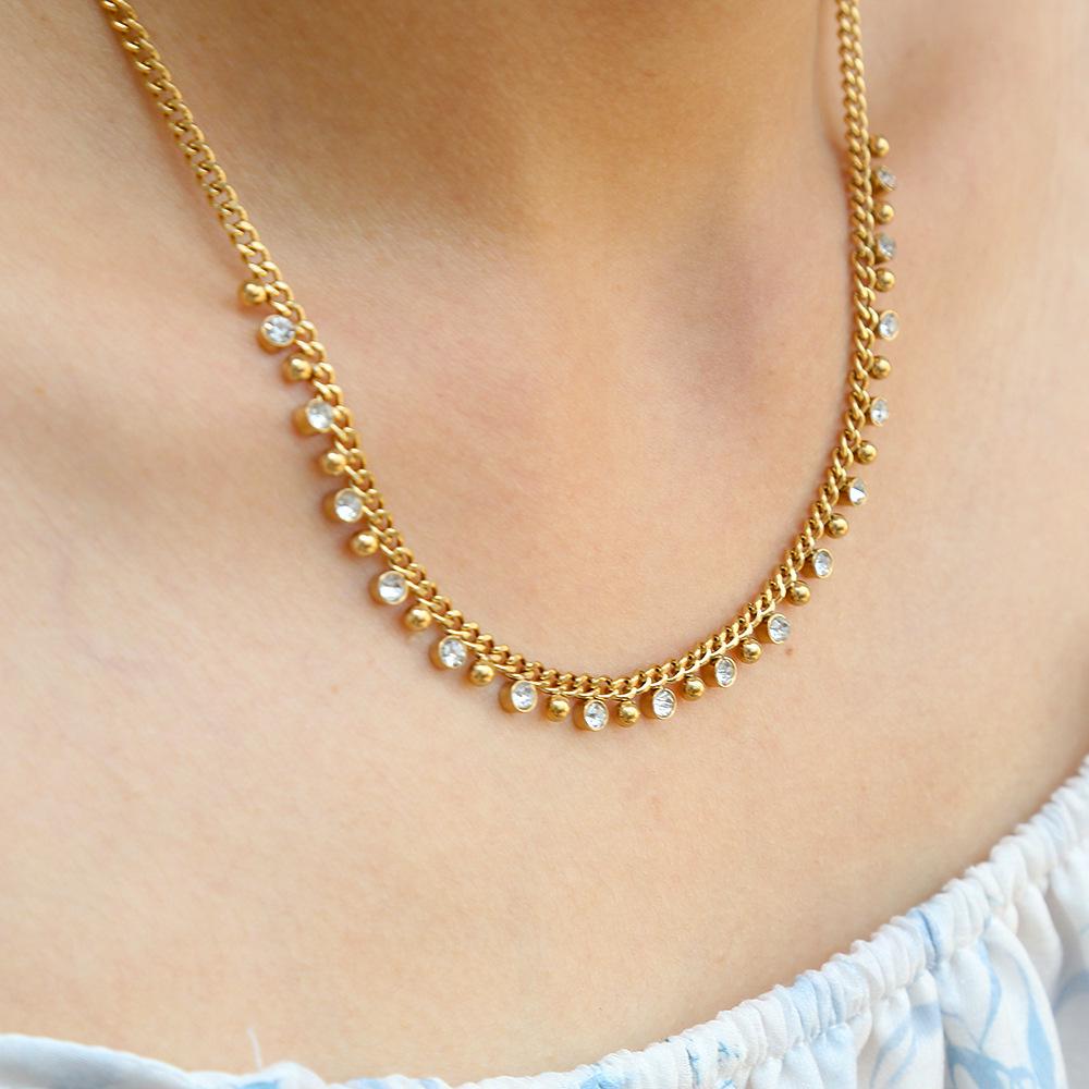 Elegant Titanium Steel Rhinestone Clavicle Chain - Light, Durable, and Stylish Jewelry