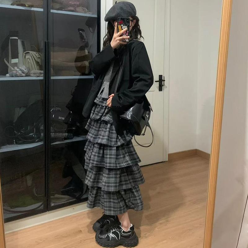 Black Plaid Cake Skirt for Women In Spring and Autumn New High-waisted Slim A-line Skirt Mid-length Skirt Fluffy Skirt