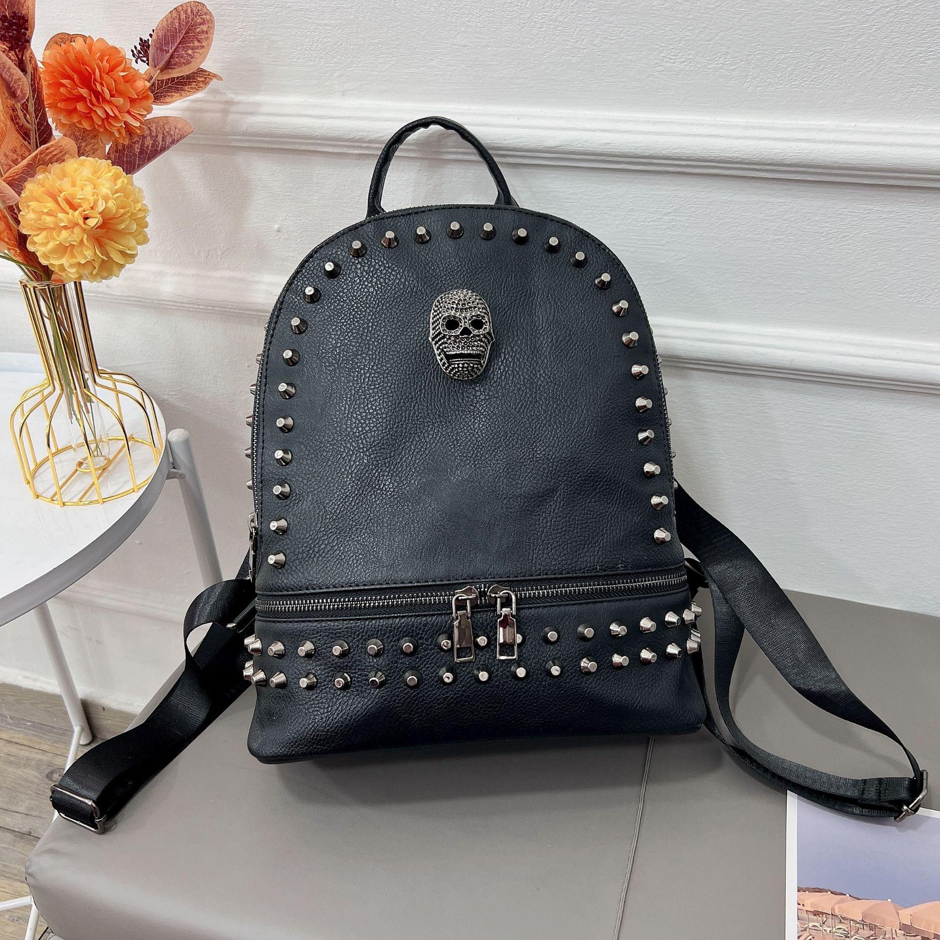 

Fashion Women Backpacks Halloween Bags New Skull Rivet Backpack Fashion Versatile High Capacity Soft Leather Zipper Backpacks