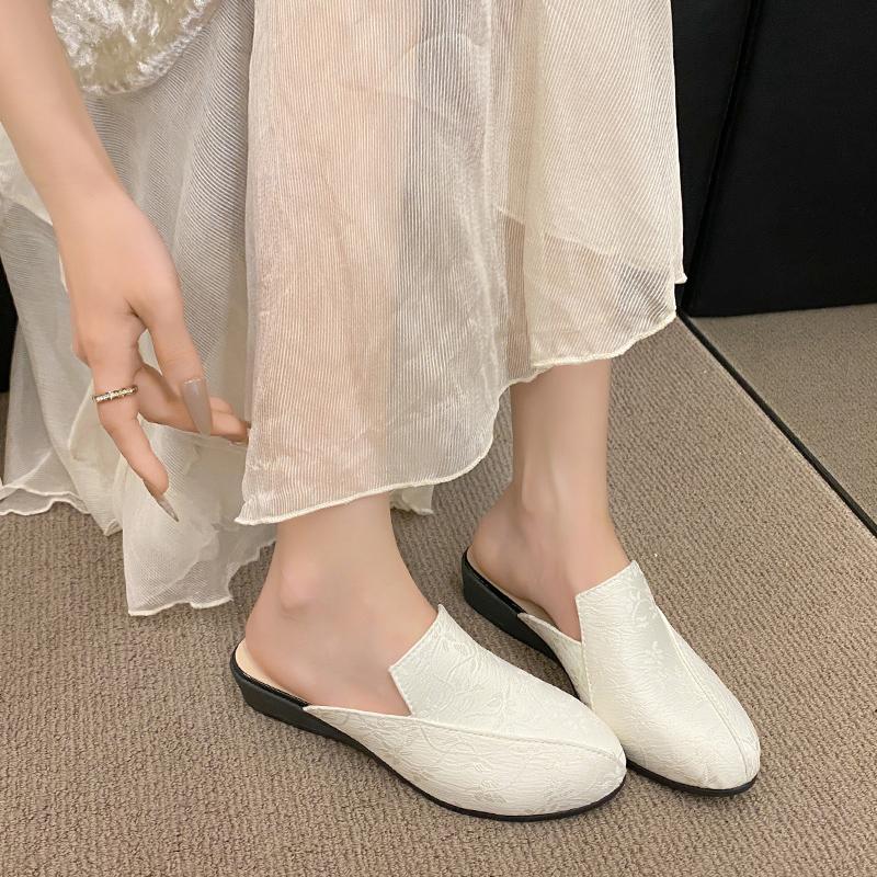 2024 New Spring and Autumn Women's Shoes Fashionable Round Toe Solid Color Wedge Home Comfort Women's Flat Toe Slippers
