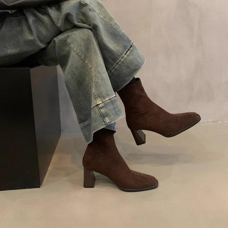 Neue Winter-Kurzplüsch-Damen-Knöchelboots Mode Quadratische Zehenpartie Kurze Stiefel Damen Elegant Niedriger Absatz Lange Stiefel