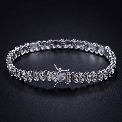 Un brazalete de tenis de circón con incrustaciones de cobre Diseño de moda Diseño de moda moderno, joyería popular