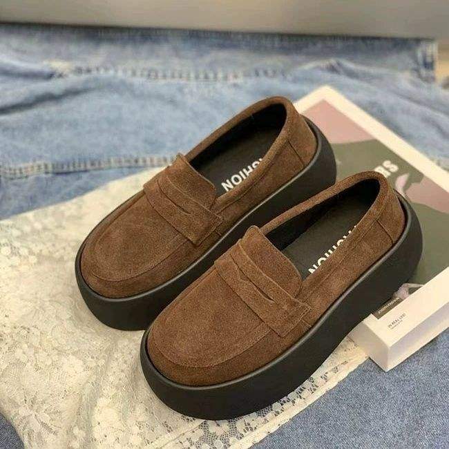 Coarse heel single shoes women's 2025 autumn new retro one-pedal casual thick-soled small leather shoes Internet celebrity soft-soled lazy shoes