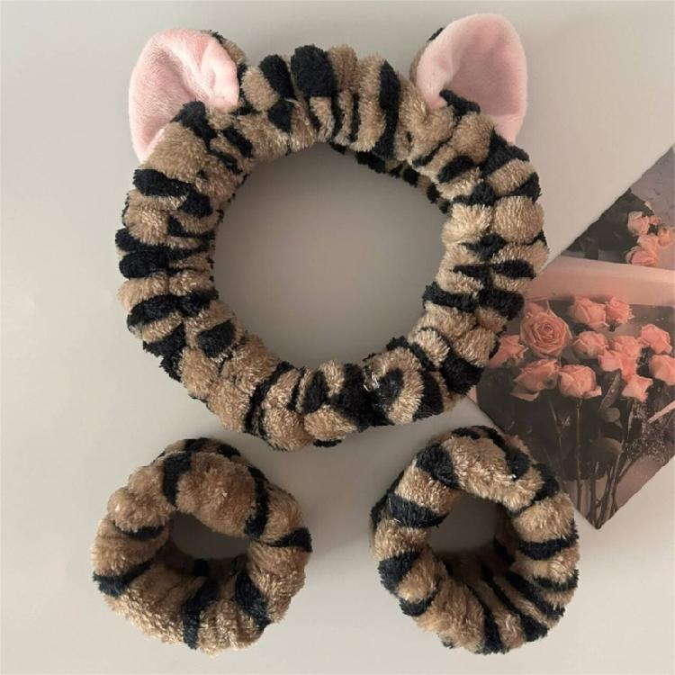 3 Pieces Plush Headband Set for Face Washing with Kitten Ears  Absorbent Wristbands for Face Washing