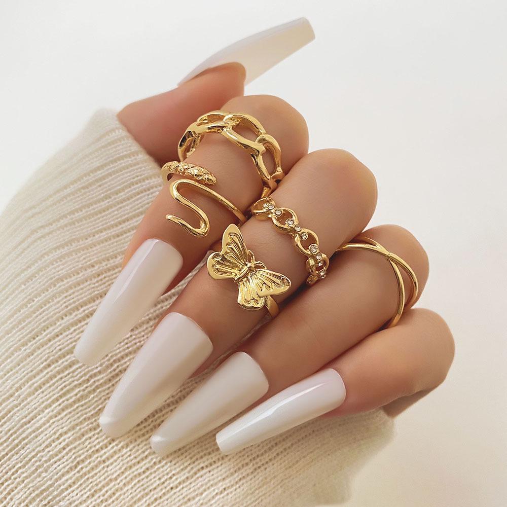 22-Piece Butterfly and Love Ring Set: European and American-Inspired Multi-Joint, Niche Design for Women