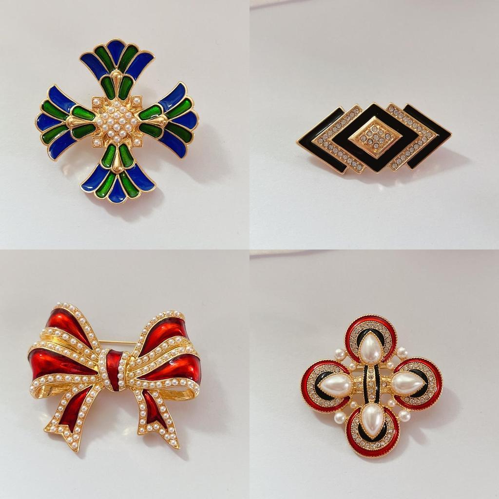 Vintage French Style Butterfly Brooch With Pearl Drop Oil Finishing For Women Fashion Accessories