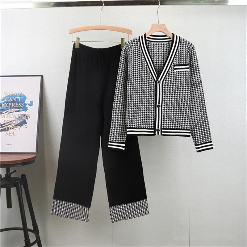 

Women s Autumn And Winter V Neck Knitted Cardigan Set Wide Leg Pants Two Piece Temperament Set One Size чорний
