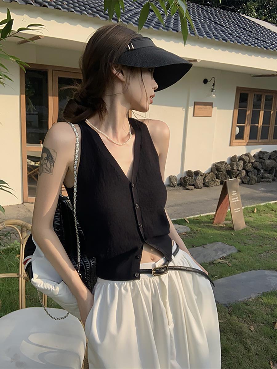 

Черный женский вязаный жилет - Уникальный летний трендовый короткий топ-майка 2024 One Size чёрный