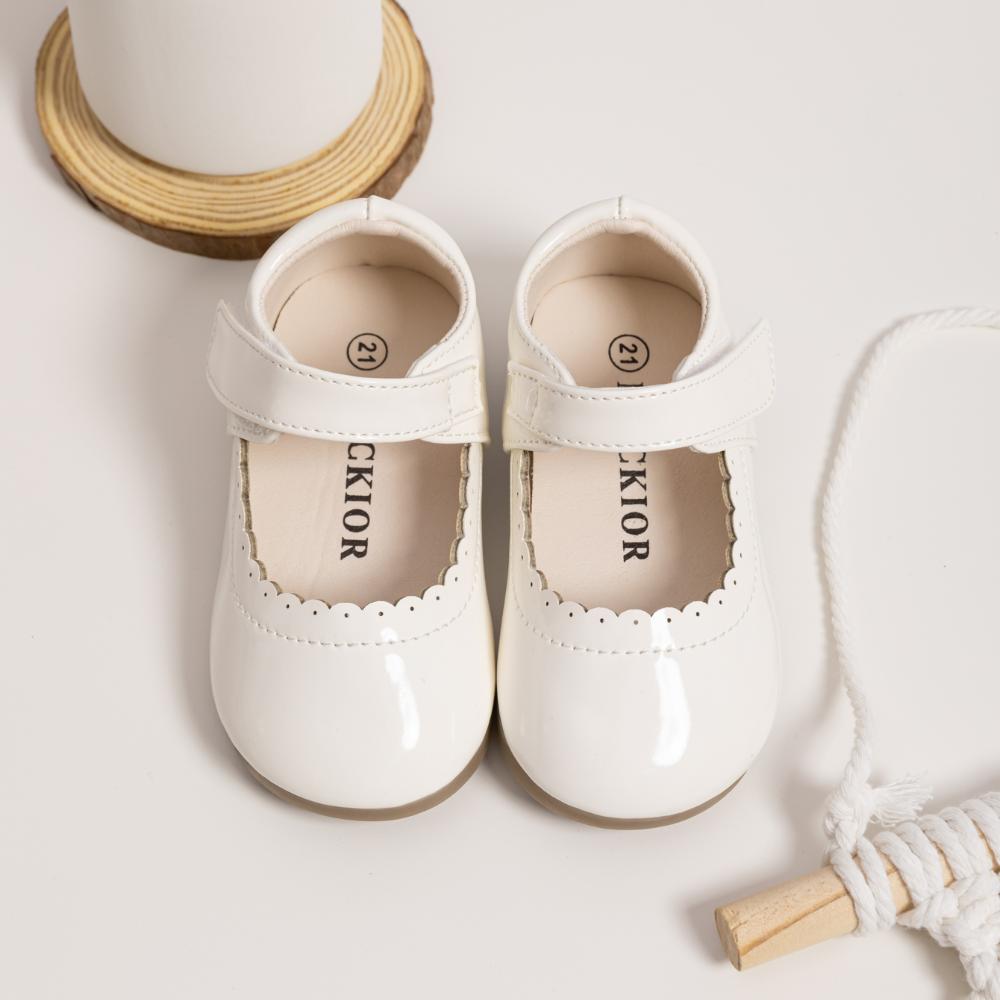 Girls Soft Bottom Multi- Leather Spring Autumn New Baby Girl Bright Leather England Breathable Princess Shoes