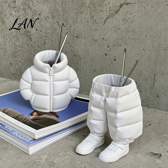Classroom Supplies Organizer Pencil Holder, Creative Down Jacket Shape, Durable PETG Large Capacity Office Pen Cup, for And Makeup Brush Storage Cute