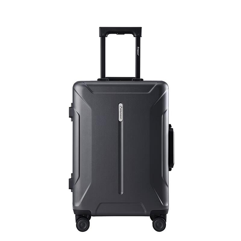 Diplomat PC Hardside Spinner Luggage