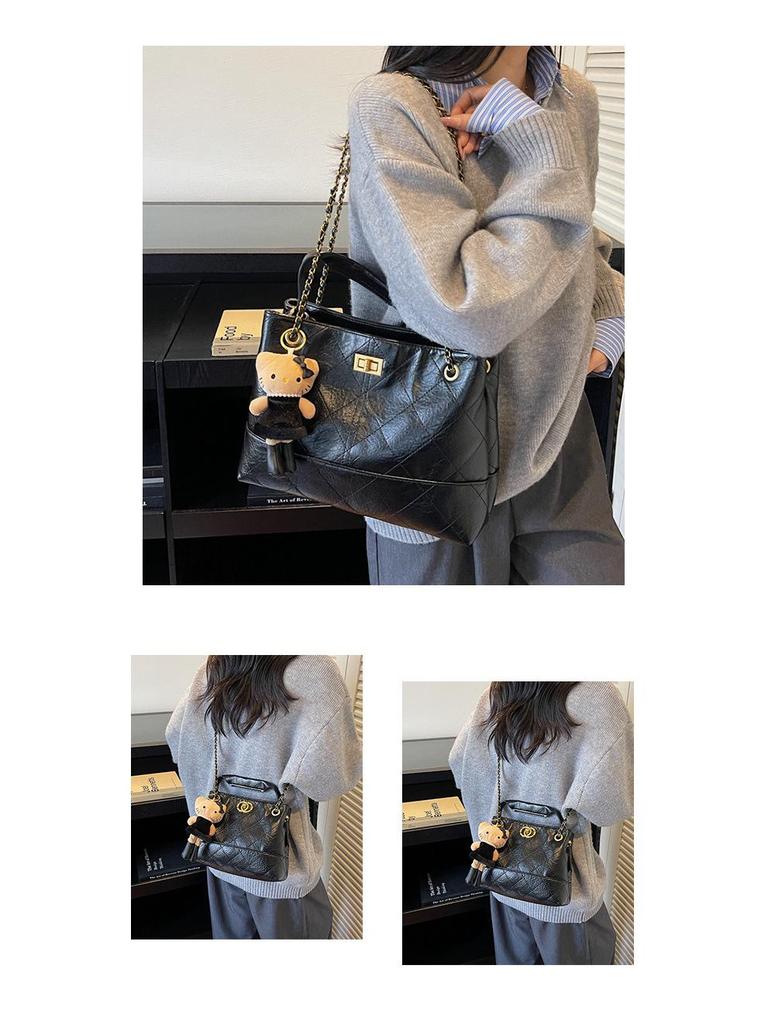 Autumn 2025 Large Capacity Women's Chain Crossbody Shoulder Bag - Fashionable Commute Bag