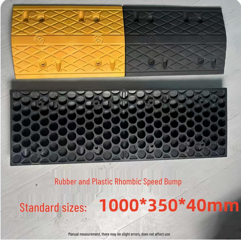 Rubber Speed Bump Curb Ramp Mat for Road, Parking, and Doorway Use
