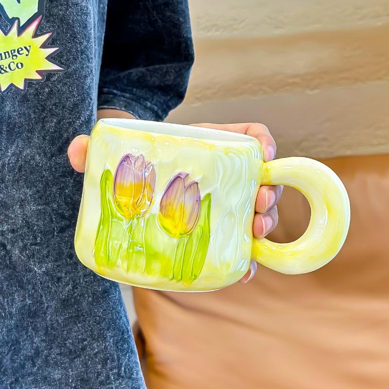 Tulip Cup for Girls with High-value Ceramic Mug with Lid Spoon Large Capacity Coffee Cup Souvenir