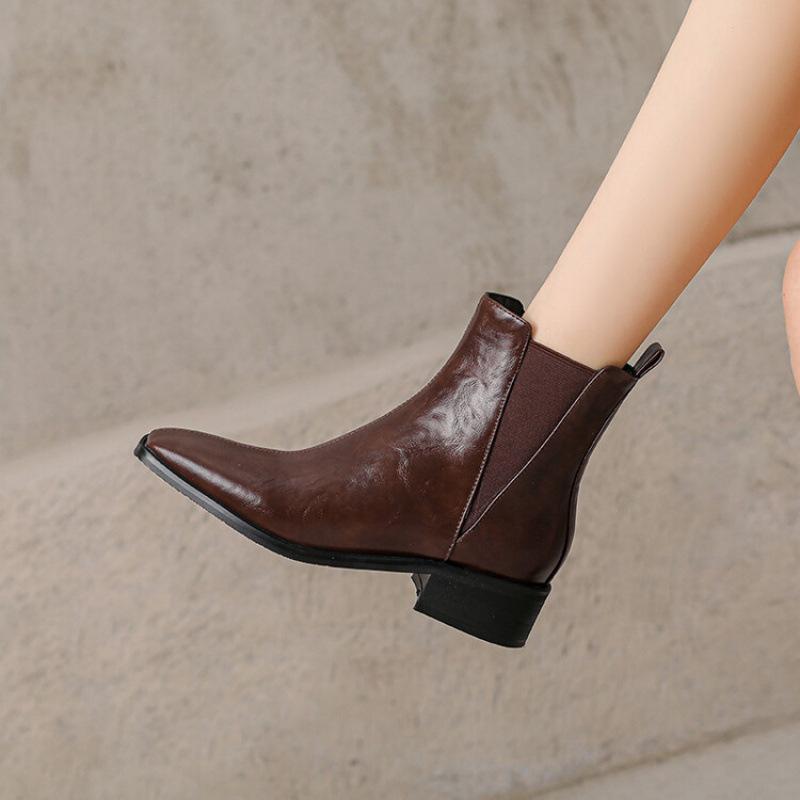 Autumn and winter women's medium boots low heel round head square heel sleeve women's boots comfortable large size leather boots Korean version med
