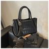 Bolsas de ombro elegantes e estilosas de plutônio sólido com zíper quadrado e treliça de diamante, quentes e da moda