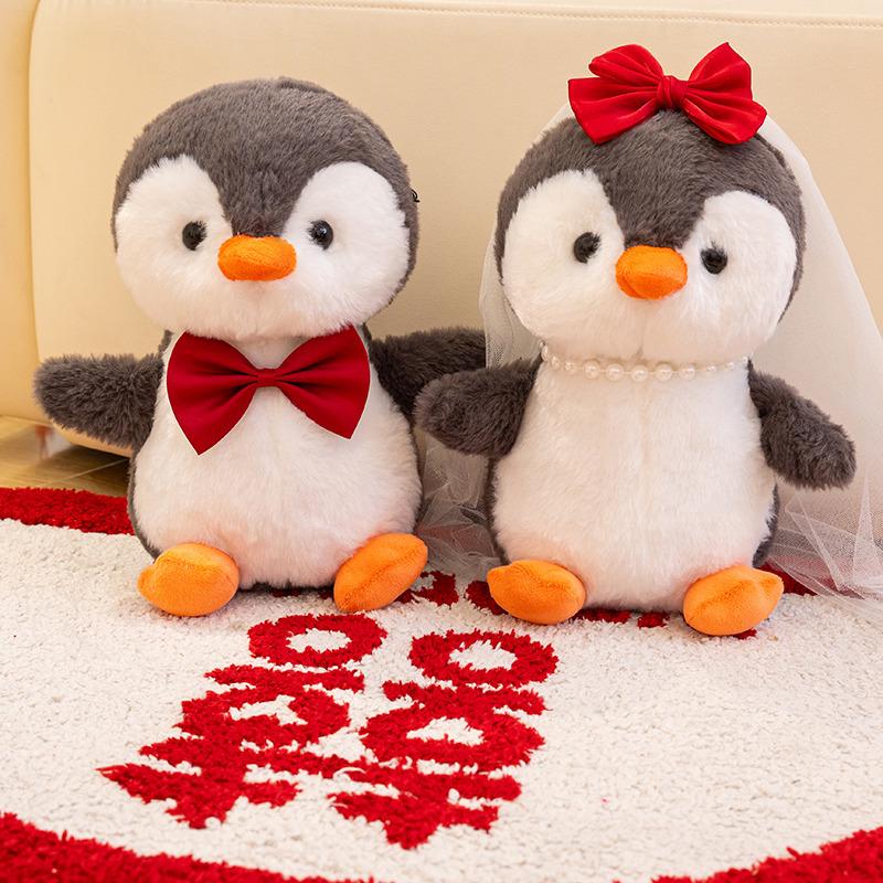 Pair of Penguin Plush Toys for Wedding Bedroom Decoration and Gifts