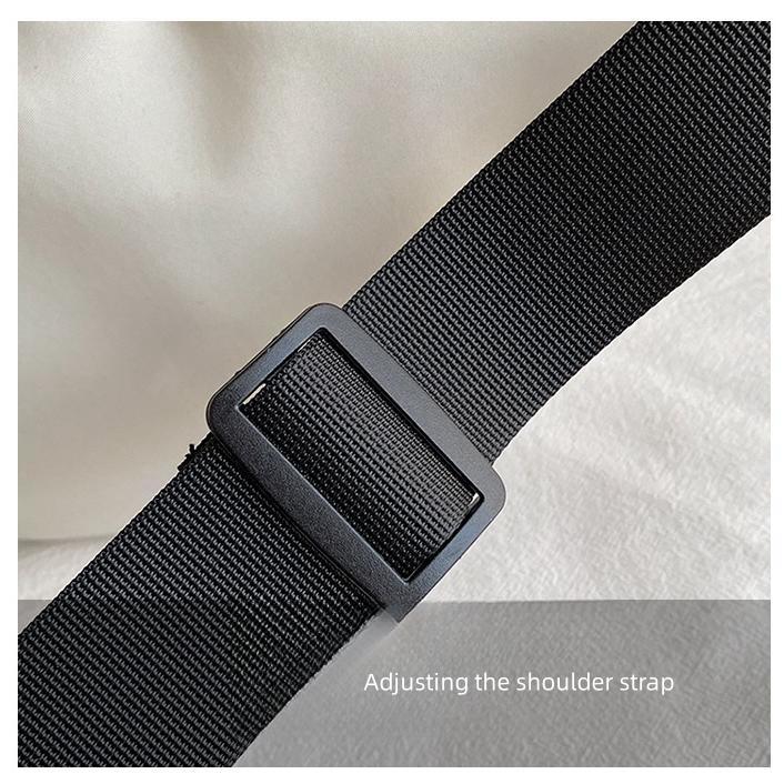 Crossbody-väska Enkel och mångsidig bröstväska ins Modemärke Liten kroppsväska Casual Japansk lätt sport löparväska