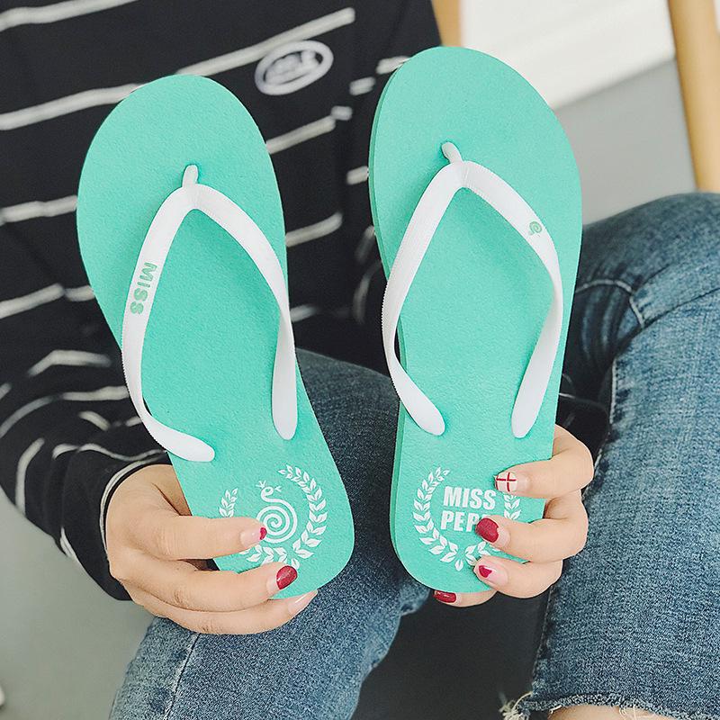 Cute Flip-flops Women's Summer Fashion Outer Wear New Student Non-slip Bathroom Pinch Feet Beach Seaside Cool Slippers New