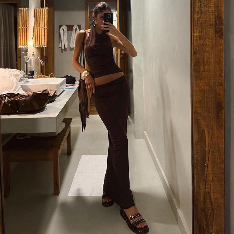

Spring New Sexy Halter Neck Backless Camisole Slim Fit Solid Color Skirt Suit S темно-коричневого кольору