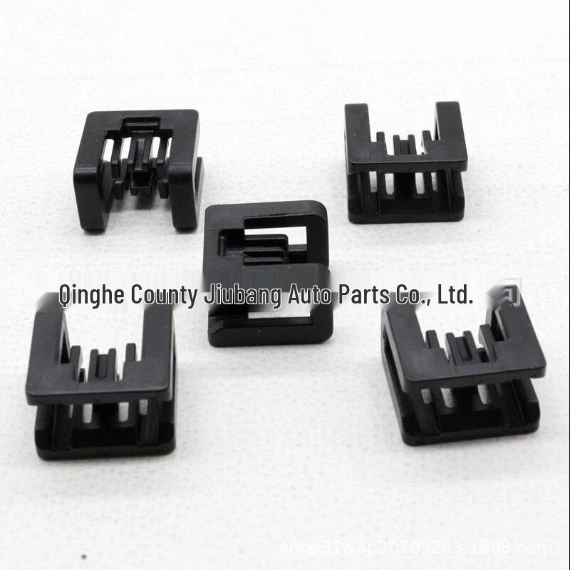 Nissan Tiida Sylphy Qashqai Wiper Trim Panel Clip 668204BA5A