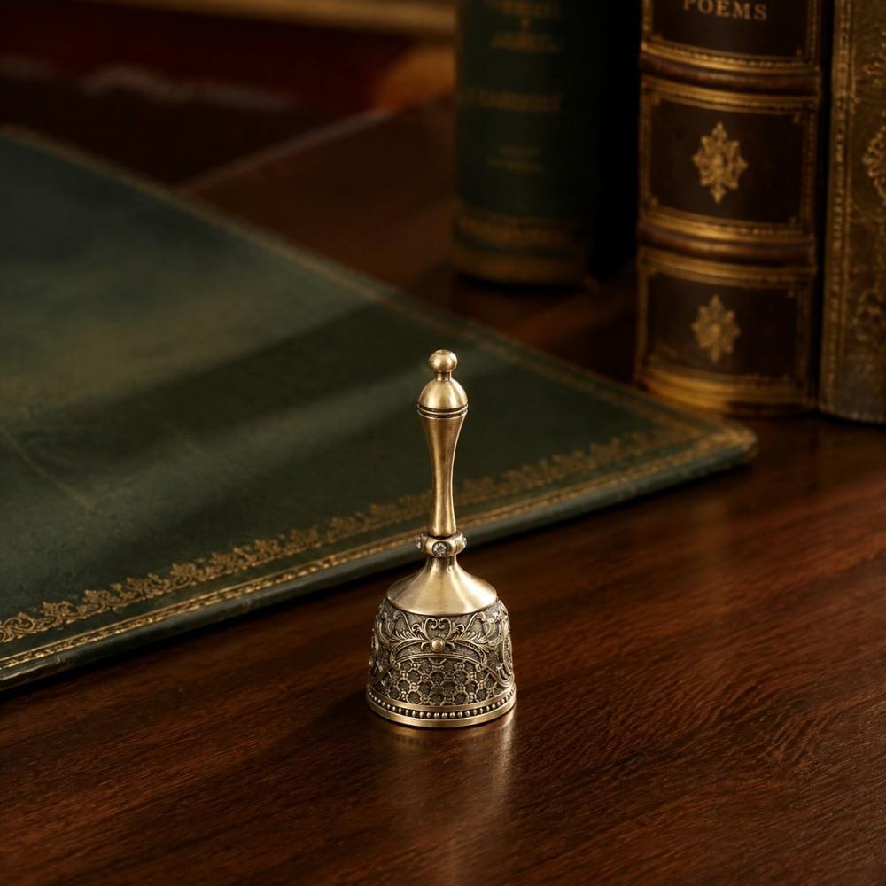 Retro Carved Design Rustic Look Hand Bell Zinc Alloy Loud Handbell Antique Brass Hand Bell  for Bar