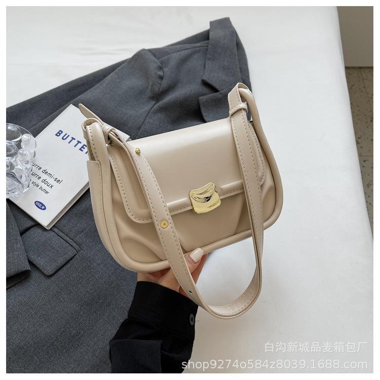 

Summer Small Fresh Fashion Small Bag Women s Bag 2025 New Trend Crossbody Bag Niche Design Shoulder Bag бежевий
