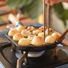 14 Holes Takoyaki Pan Nonstick Cast Iron Octopus Meat Balls Mold Maker with Handle for Home Outdoor Pancake Baking