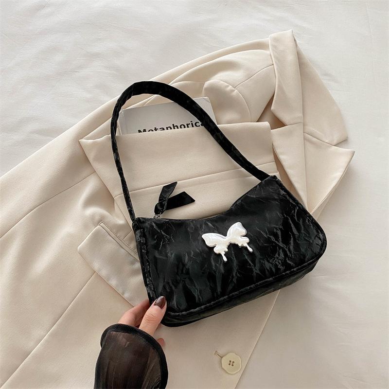 

Нишевый дизайн одно плечо через плечо иностранный стиль однотонный цвет осень 2024 новый темперамент модная ретро текстура подмышечная сумка чёрный