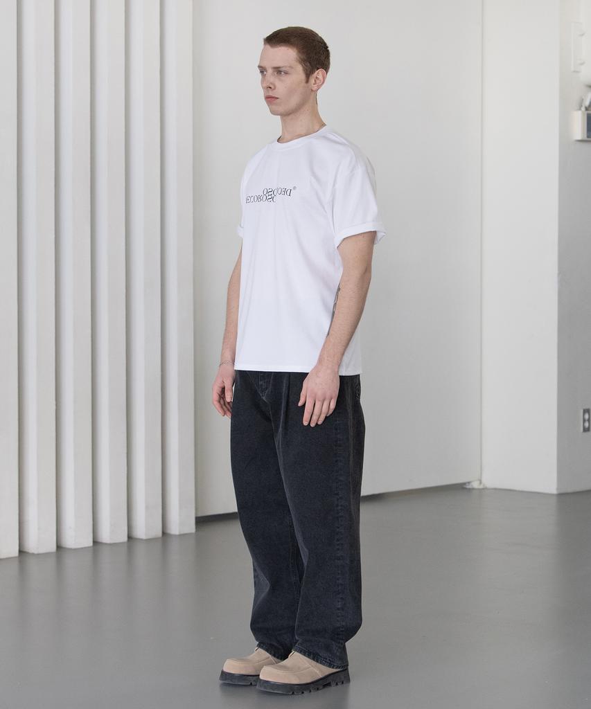 Dekkoloso Cool Cotton Lettering Logo Short Sleeve T-Shirt [White]