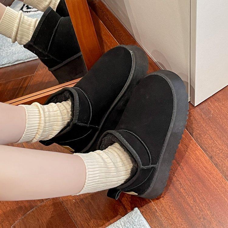 

Fleece snow boots women wear thick soles winter 2025 new casual versatile short boots thickened non-slip cotton shoes 35