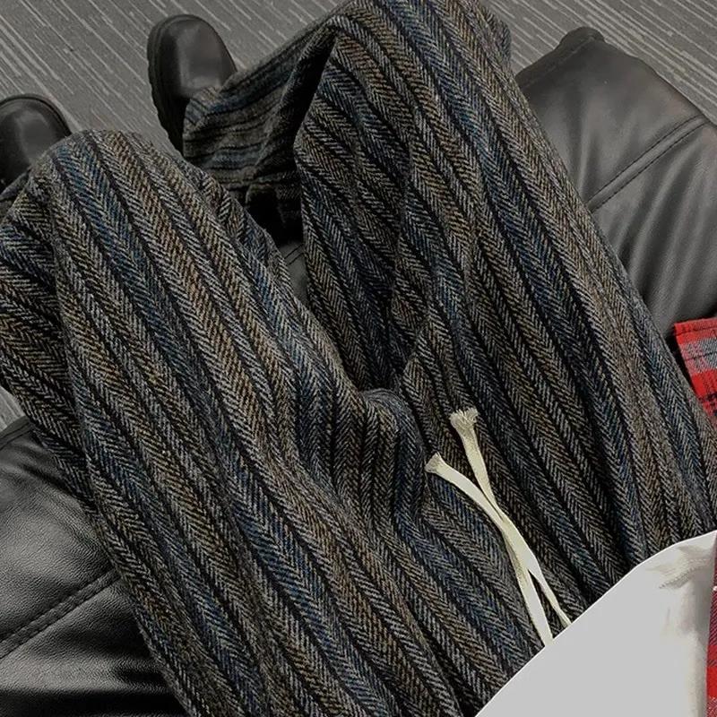 Men's Fall Casual Pants with a Flowing Drape Loose-Fit, Straight-Leg Retro Pants