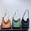 First layer vegetable tanned cowhide hand-woven bucket bag, high-end niche design, genuine leather single shoulder crossbody commuter bag for women