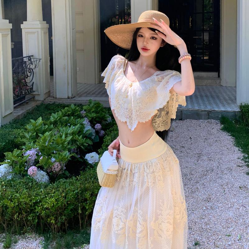 New design heavy industry suit summer island vacation style beautiful apricot one-word shoulder top half-length skirt