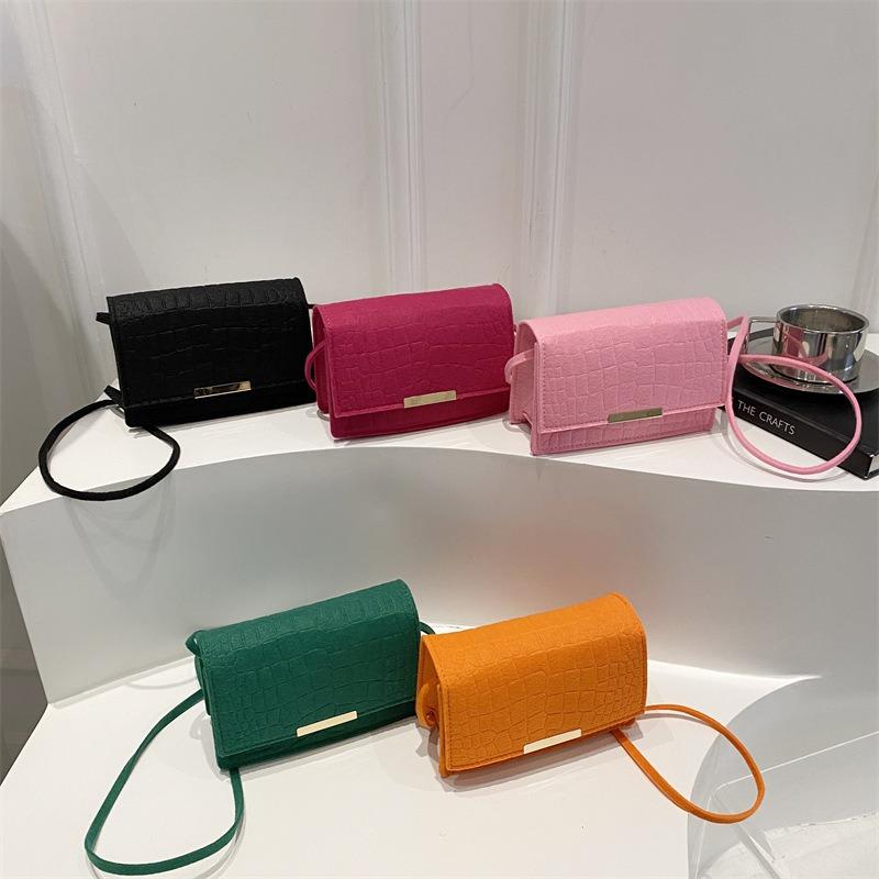 Retro trendy felt shoulder bag new casual handbag stone pattern fashion simple messenger small square bag