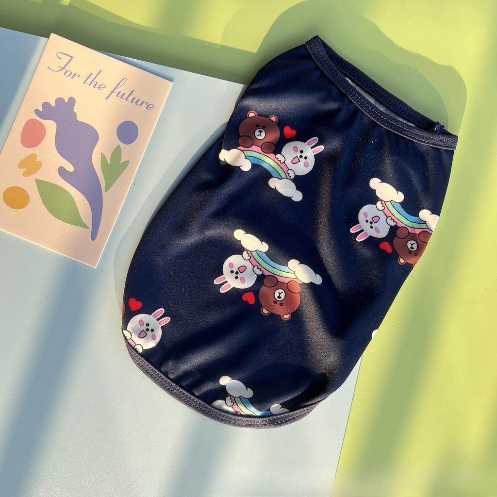 Nové stylové tílka pro psy na jaro, léto a podzim. Oblečení pro malé až středně velké psy. Oblečení pro mazlíčky - Pomeranian a Buldok. Prodyšný.