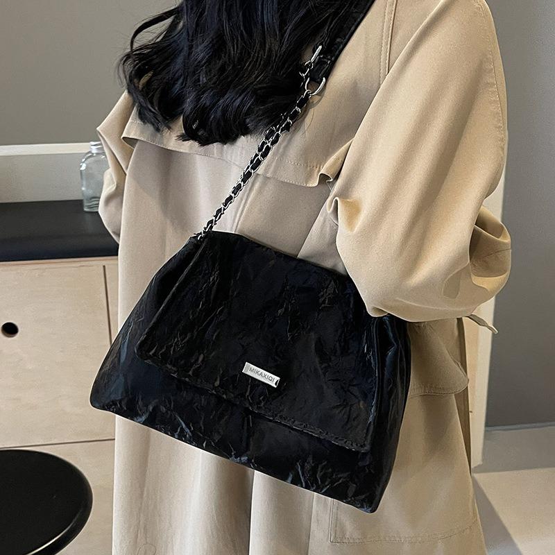 Tote bag new fashion women's bag large capacity soft leather autumn and winter chain shoulder bag commuter bag luggage