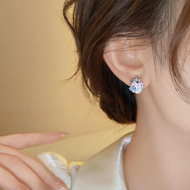 Exquisite Pink Strawberry Earrings for Women Light Luxury Zircon Heart-Shaped Earrings Y2K Girl Cute Jewelry Accessories