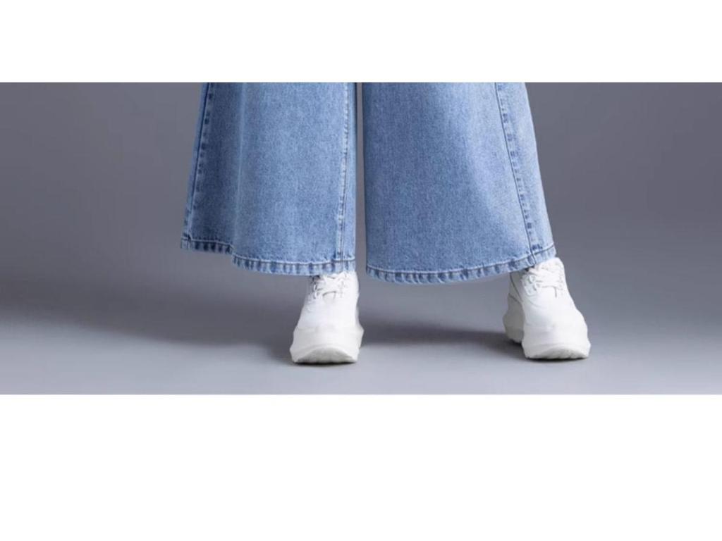 Women's Light Wash Wide-Leg Denim Pants - Spring/Summer 2026, Nine-Tenths Length, Loose Fit
