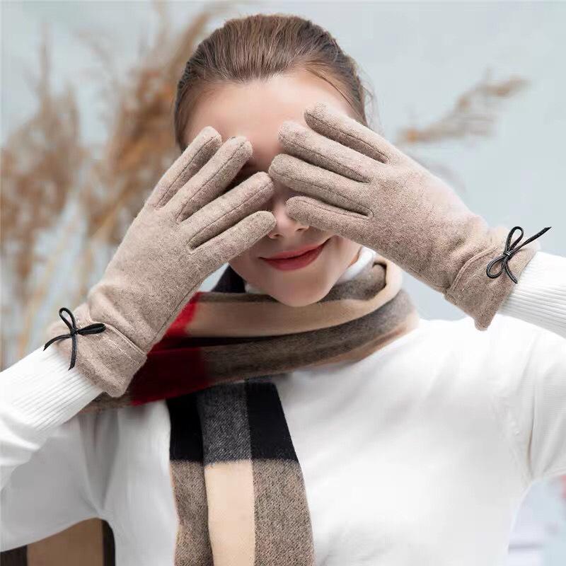 Gloves women's autumn and winter cute velvet thickened warm cashmere five fingers